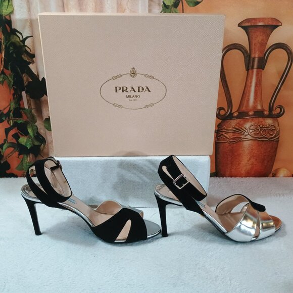 Prada Size 40 Black & Silver Iconic "Lip" Design Ankle Strap Heels - Picture 5 of 7